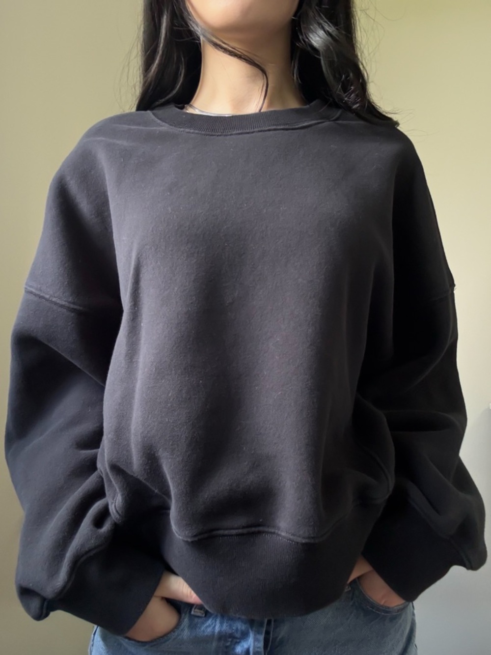 ABERCROMBIE & FITCH Crewneck Sweatshirt Black